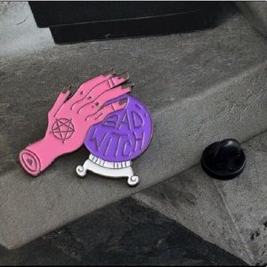 Bad Witch 🧙🏻♀️ pentagram Wiccan pagan brooch